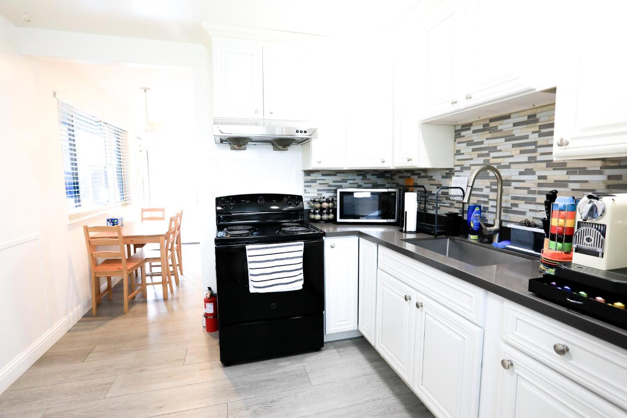 2Br Apt With Brand New Super Quite Ac, Washer, Dryer, Free Ev Station, Free Parking In Cupertino Σανιβέιλ Εξωτερικό φωτογραφία